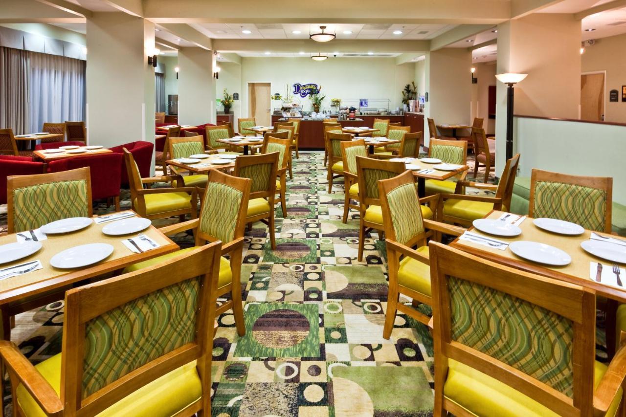 Holiday Inn Express & Suites Monterrey Aeropuerto By Ihg Apodaca Екстер'єр фото